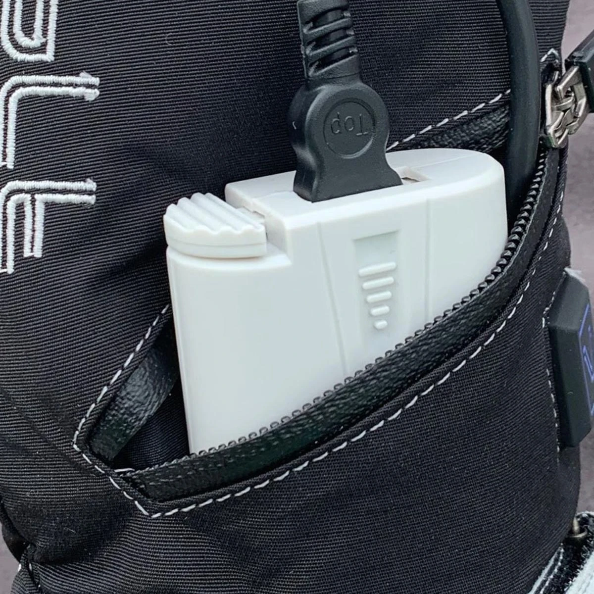 Volt Heat Womens 7V Avalanche X Heated Mittens (6.5in-8.5in) - Black 6 Volt Heat Womens 7V Avalanche X Heated Mittens (6.5in-8.5in) - Black - Image 4